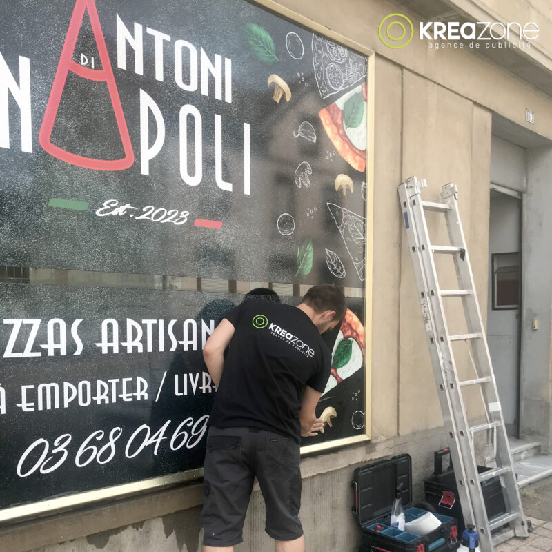 Marquage vitrine Pizzeria Antoni di Napoli